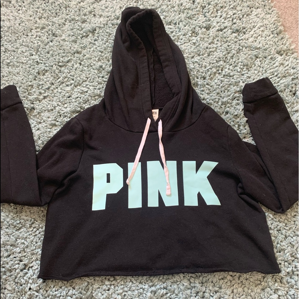 BARELY WORN, VICTORIA SECRET PINK CROPPED HOODIE.